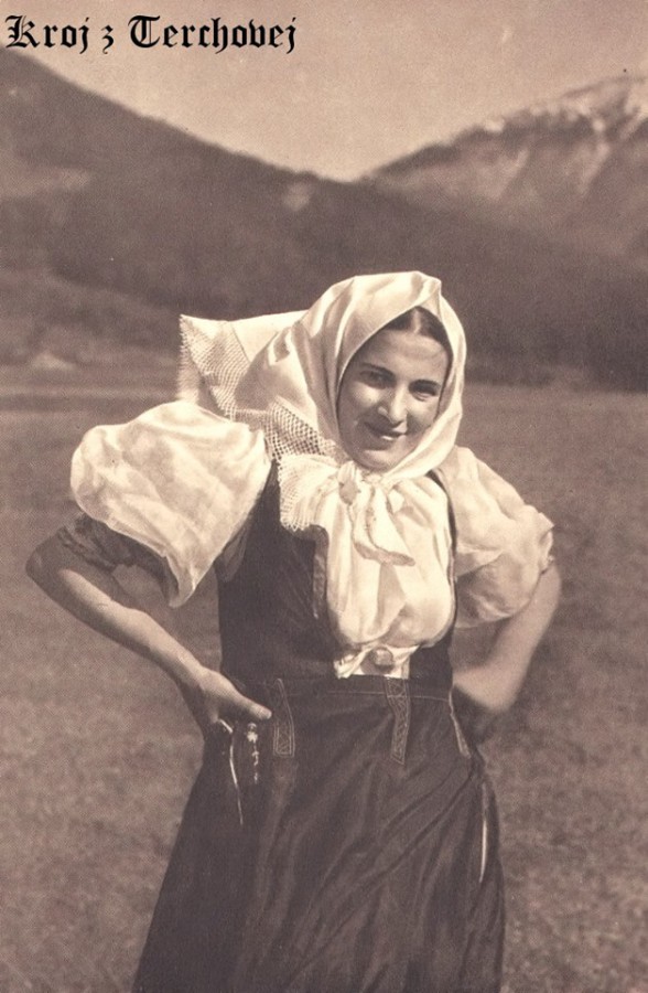 Žena v kroji